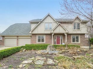 5731 N Clinton Ln, Kansas City, MO 64119