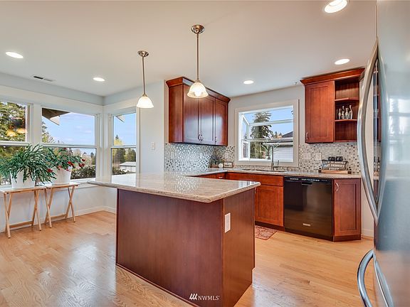 Spacious Kitchen