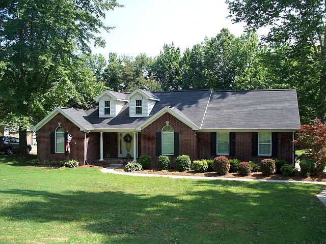 1st image of 310 Windsong Dr