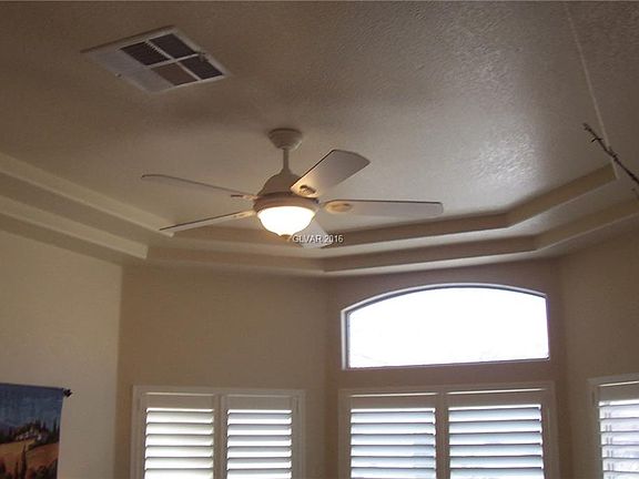 5th image of 394 Nassau Way