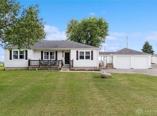 3217 Uplands Dr, Springfield, OH 45506