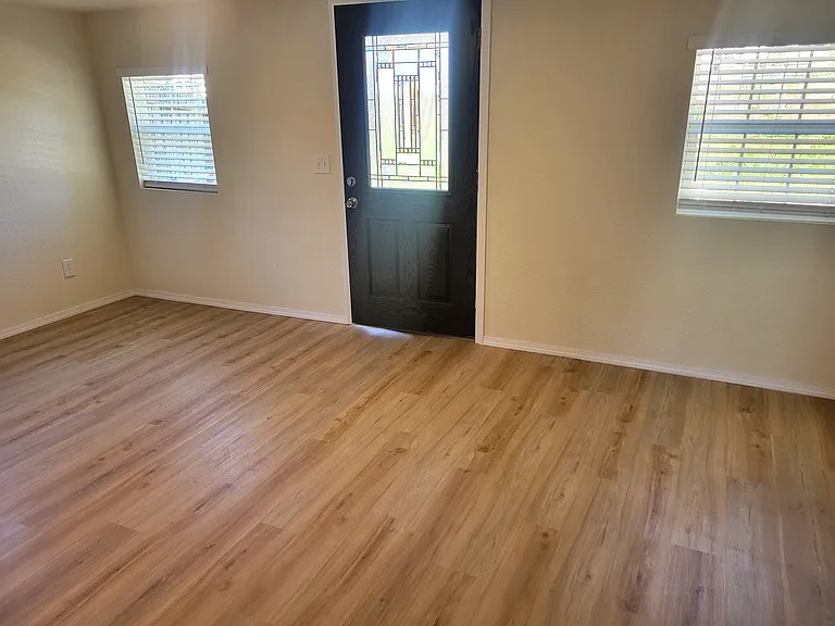 4638 Balsam Dr — Photo 11