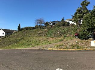 Yaquina Knl, Newport, OR 97365