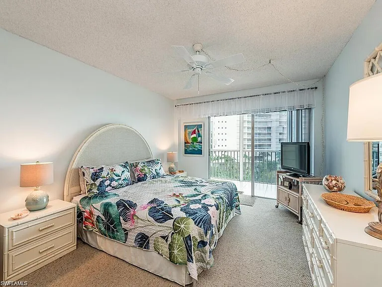 1 Bluebill Ave #709 — Photo 9