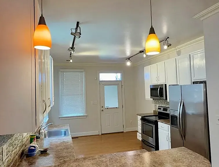 1514 Porter St #A — Photo 5
