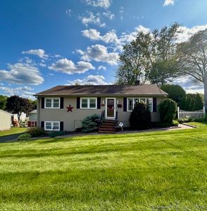 142 Radnor Lane, Watertown, CT, 06779