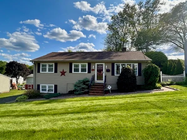 142 Radnor Lane, Watertown, CT 06779