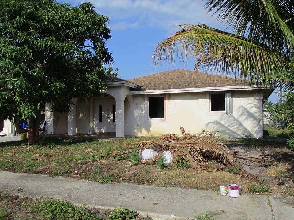 2nd image of 1471 NW 3rd St
