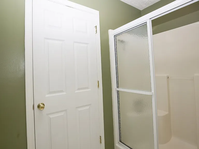 106 Harvest Ln — Photo 37