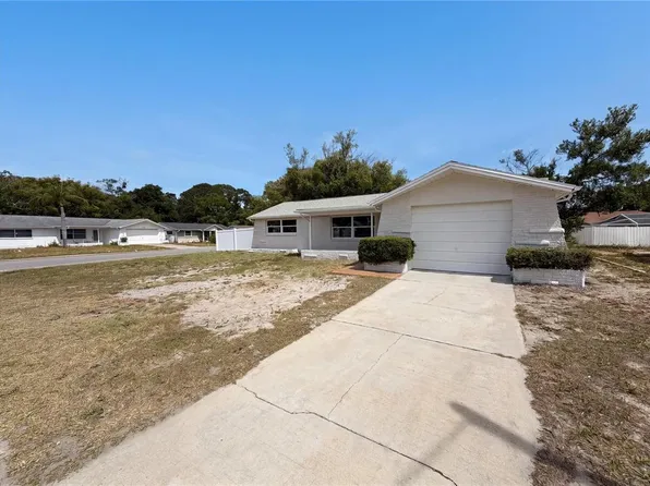 7901 Bell Dr, Port Richey, FL 34668