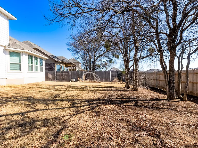 133 Goshen Dr — Photo 43