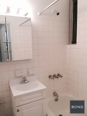 Rented by Bond New York | media 19