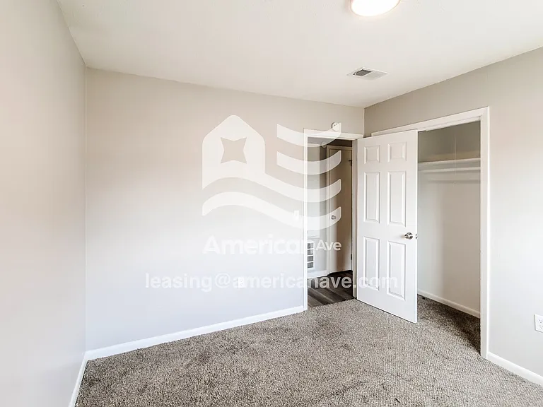1678182_013_wm_-_bedroom_13484785.jpg