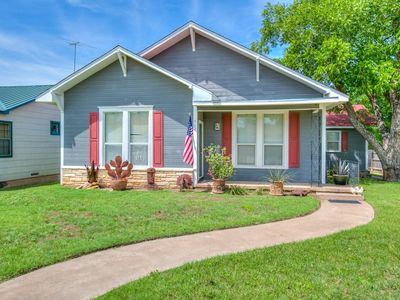 902 N 6th St, Ballinger, TX, 76821