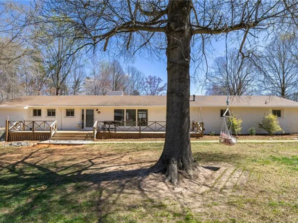 6532 State Highway 65, Summerfield, NC 27358