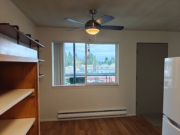 3rd image of 11521 26th Ave NE APT 11