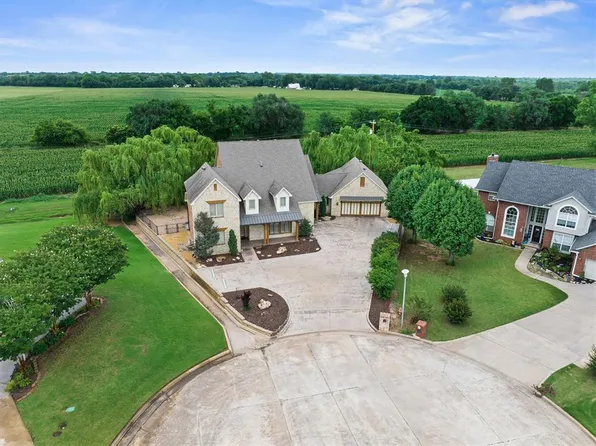 611 Pool Ct, Shawnee, OK 74801