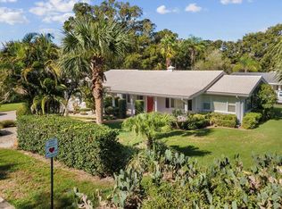 2020 Maderia Ave, Dunedin, FL 34698