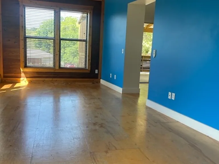 484 S Mashburn Ave — Photo 3