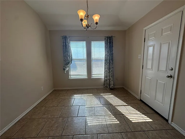 2012 Cottonwood Dr — Photo 9