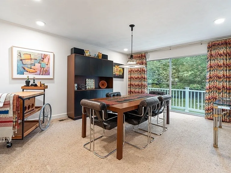 140 Paulson Rd — Photo 3