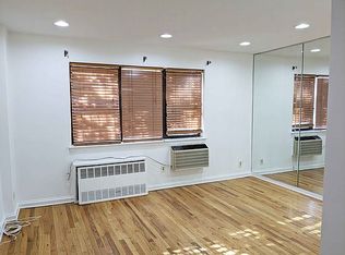 21-21 30th Rd #1, Astoria, NY 11102