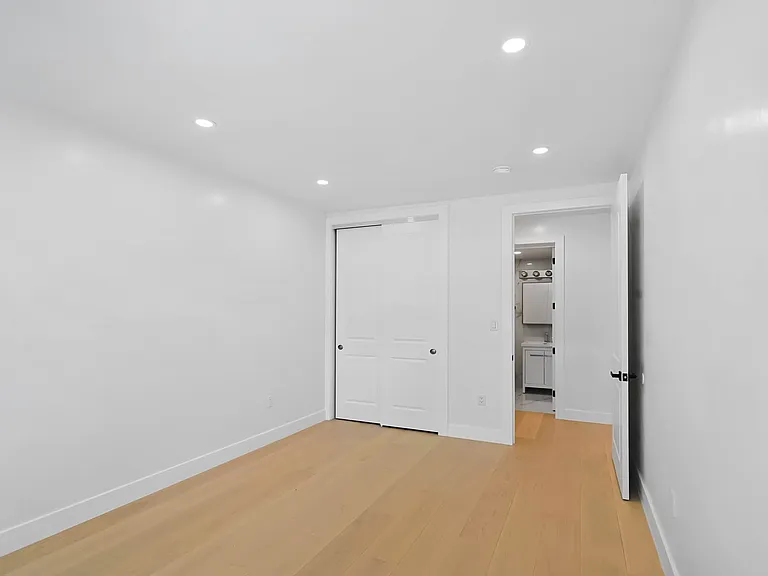 153 Weirfield St #B — Photo 43