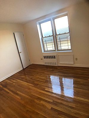 3rd image of 45 Tennis Ct APT B7