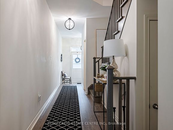 5th image of 106 Adventura Rd