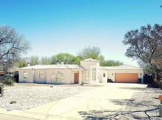 1506 Maui Ct, Carlsbad, NM 88220