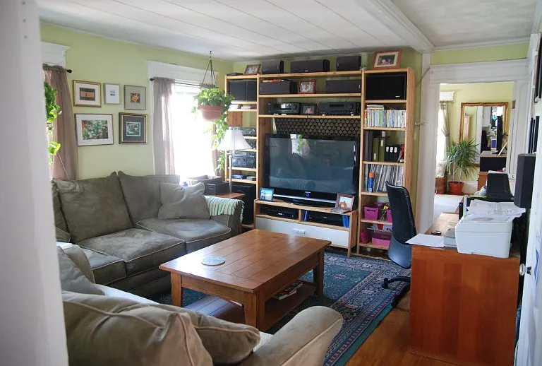 3 Oak St #2 — Photo 2