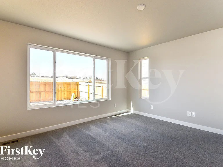 10503 Horton Dr — Photo 2