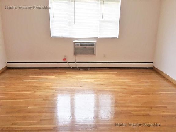 3rd image of 1397 Furnace Brook Pkwy APT 5