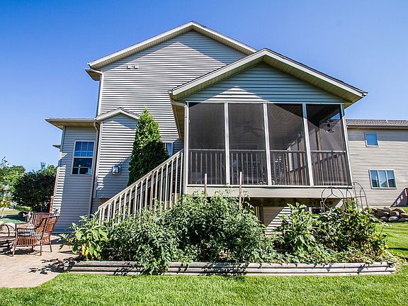 3rd image of 2596 Placid St