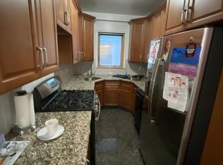 1656 E 19th St #1, Brooklyn, NY 11229