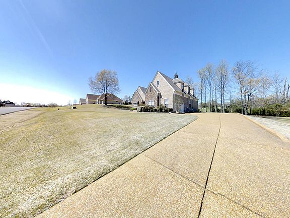 4th image of 14180 Strafford Ln