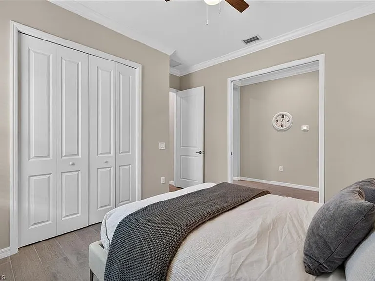 5856 Sunningdale St — Photo 24