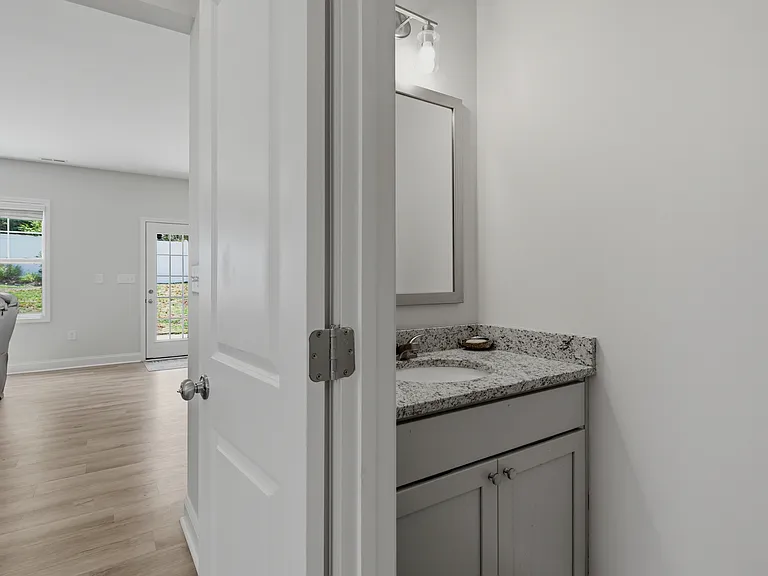 291 Burnside Dr — Photo 12