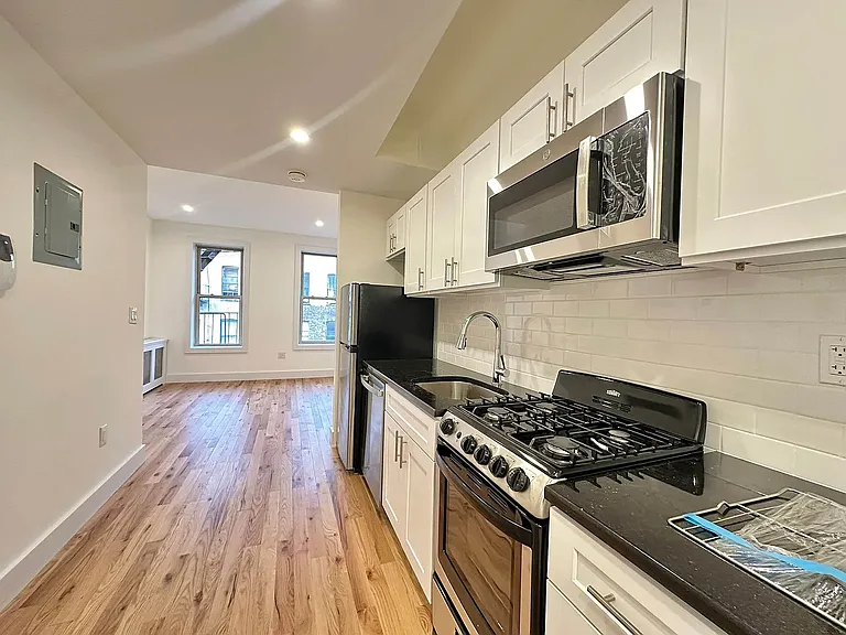449 W 46th St #85 — Photo 1