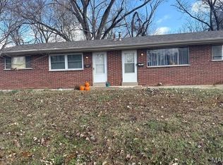 2512 Chesstal St, Saint Charles, MO 63301