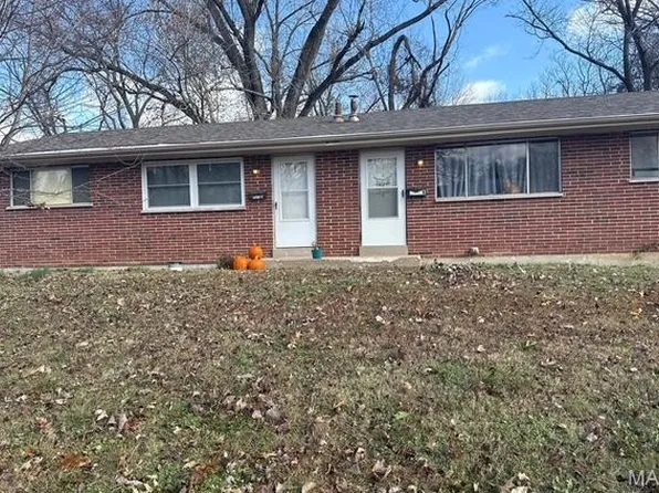 2512 Chesstal St, Saint Charles, MO 63301