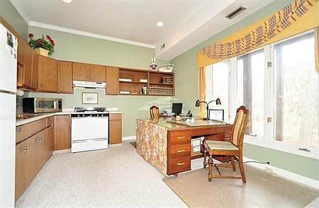 Lower level 2nd Kitchen/5th Bedroom