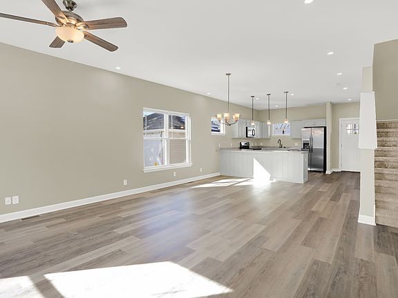 5th image of 2416 N Capitol Ave