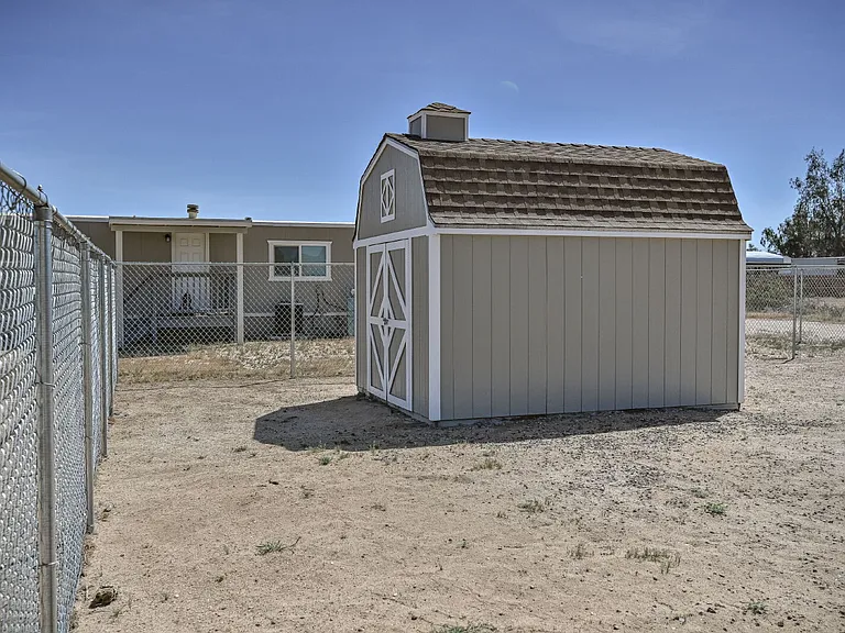 4453 Maia Way — Photo 8