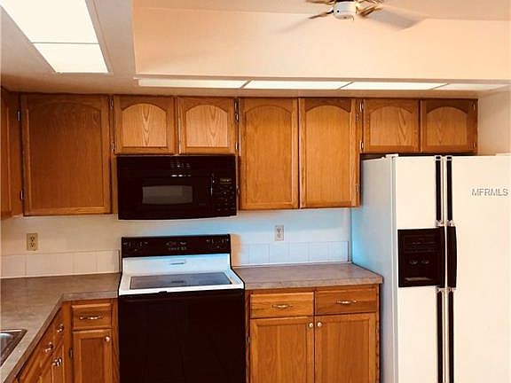 4th image of 3334 Briarwood Cir