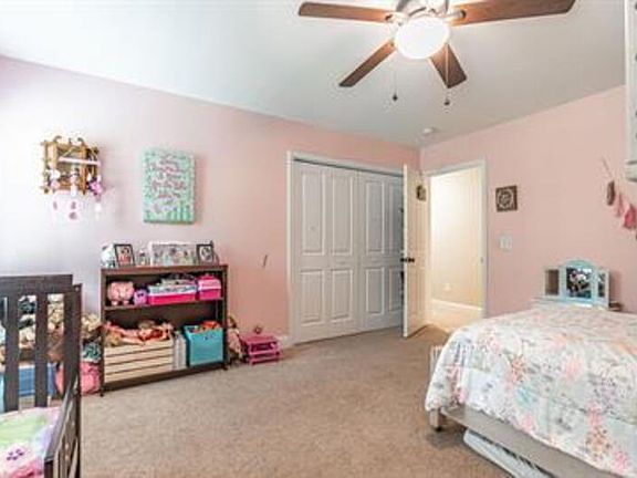 4th image of 55 Bridle Path Cir