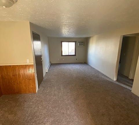 3rd image of 27 Wayne St APT 7