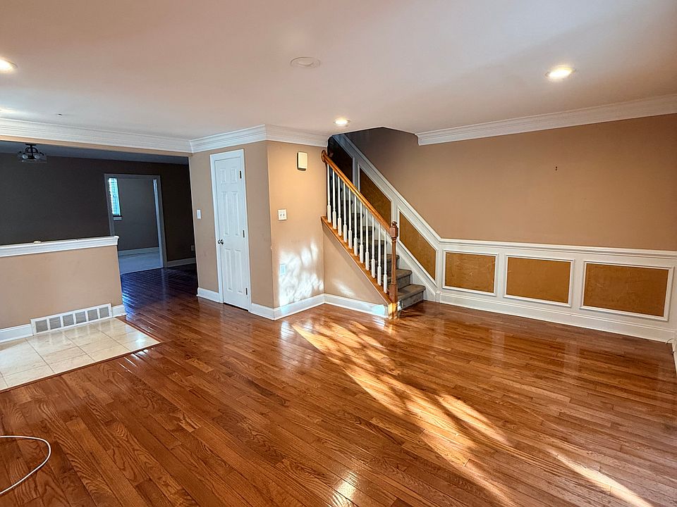 1st image of 3808 Ronnald Dr