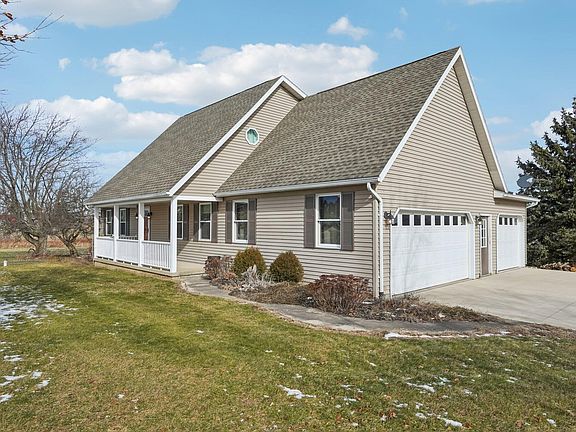3rd image of 3000 County Road 5 N
