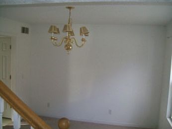 4th image of 209 Arlington Dr